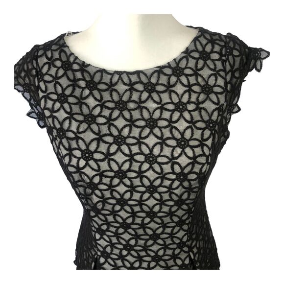 Adrianna Papell Black Lace Overlay Short Sleeve Peplum Knee Length Dress Sz 6 - Picture 7 of 16